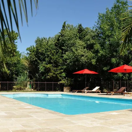 Holiday home Gites Domaine Des Machottes Grans