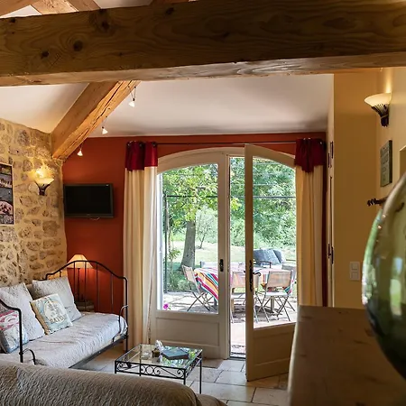 Holiday home Gites Domaine Des Machottes *