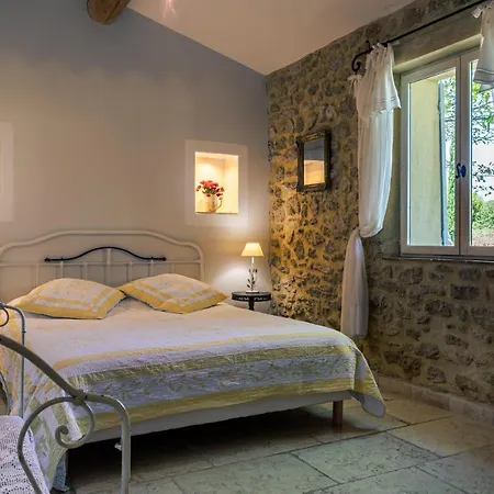 Holiday home Gites Domaine Des Machottes *