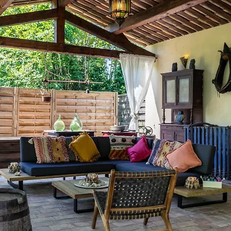 Holiday home Gites Domaine Des Machottes