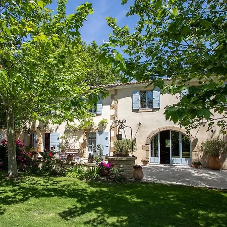Holiday home Gites Domaine Des Machottes Grans